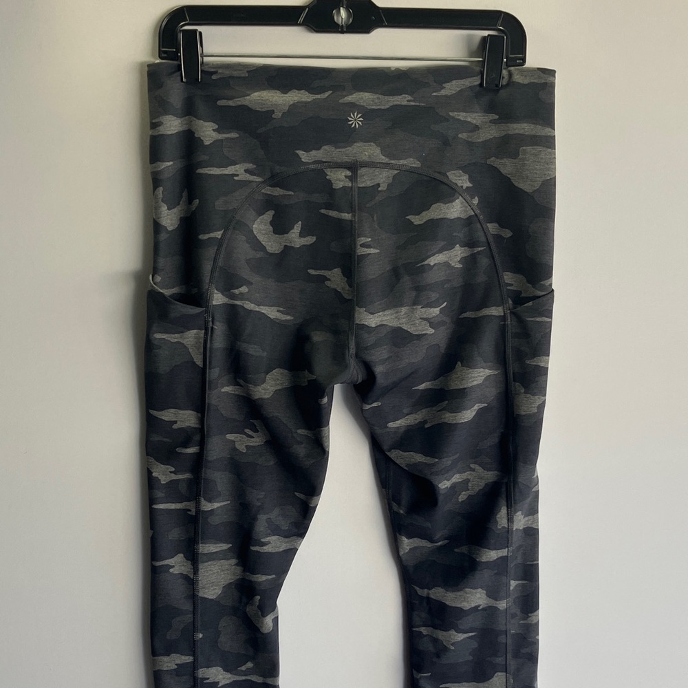 Women’s Camouflage Leggings - Picture 7 of 7